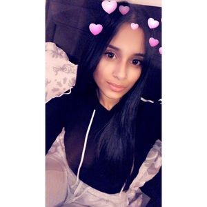 Meet your Posher, Juana